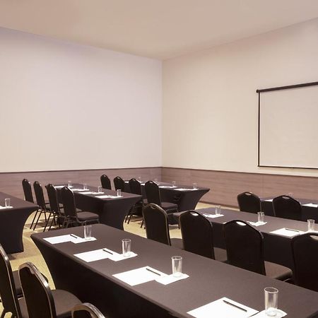 Fiesta Inn Morelia Altozano Exterior photo