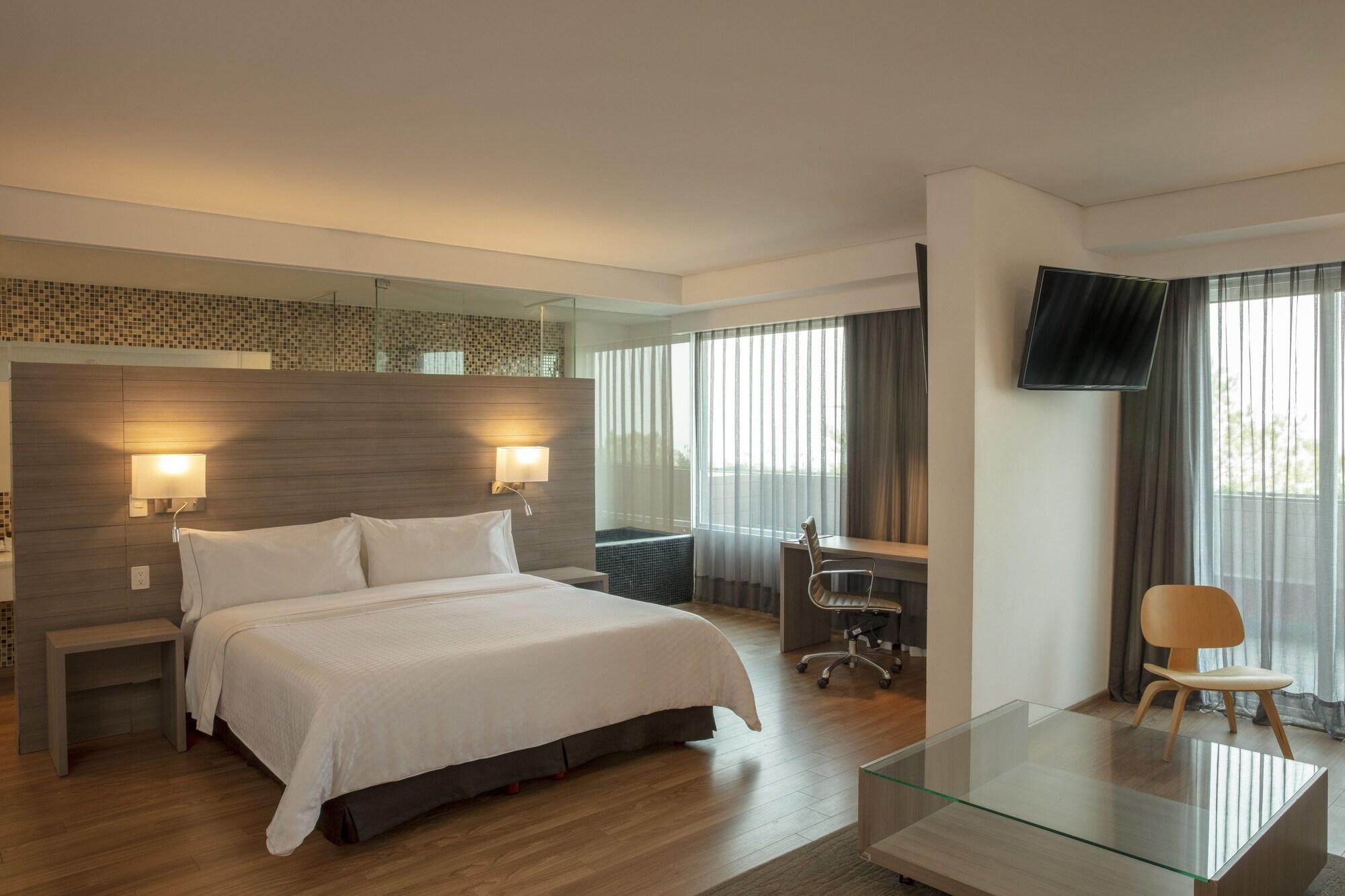 Fiesta Inn Morelia Altozano Exterior photo
